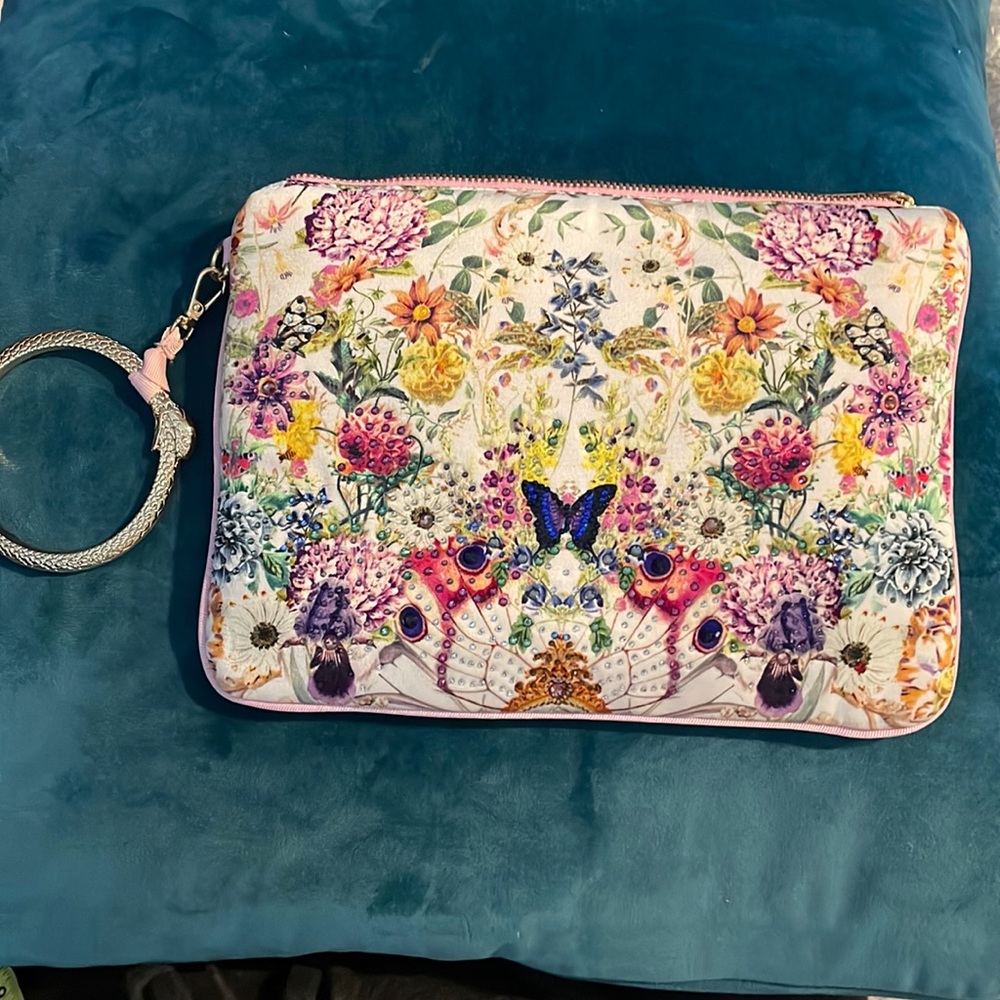 CAMILLA Queens Bee Hive Floral Silk Ring Clutch